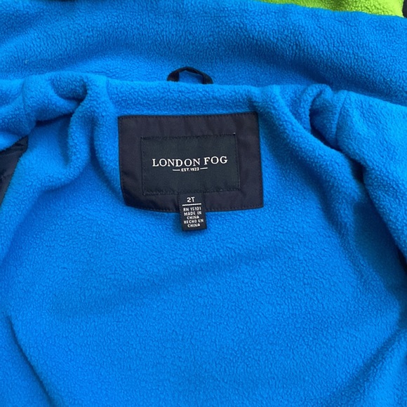 2T London Fog fall coat - Picture 4 of 5